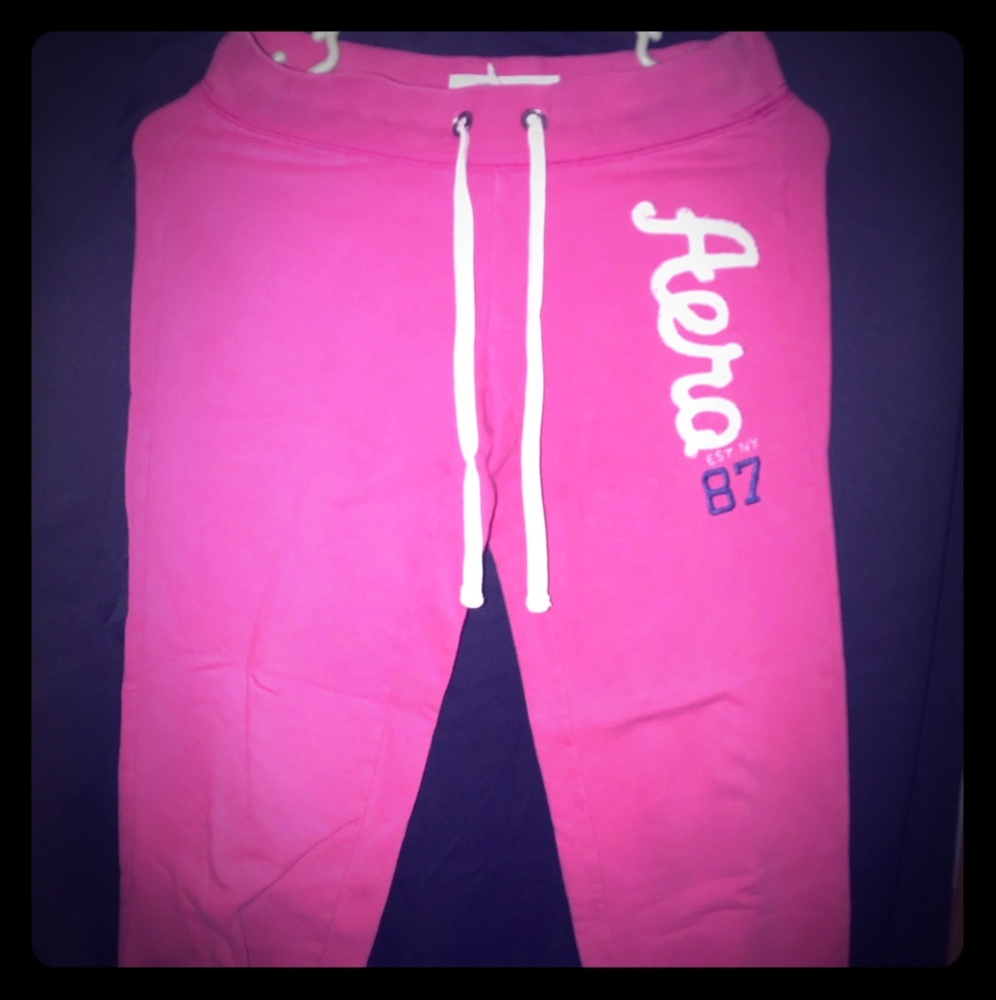 Pink aero crop sweat pants